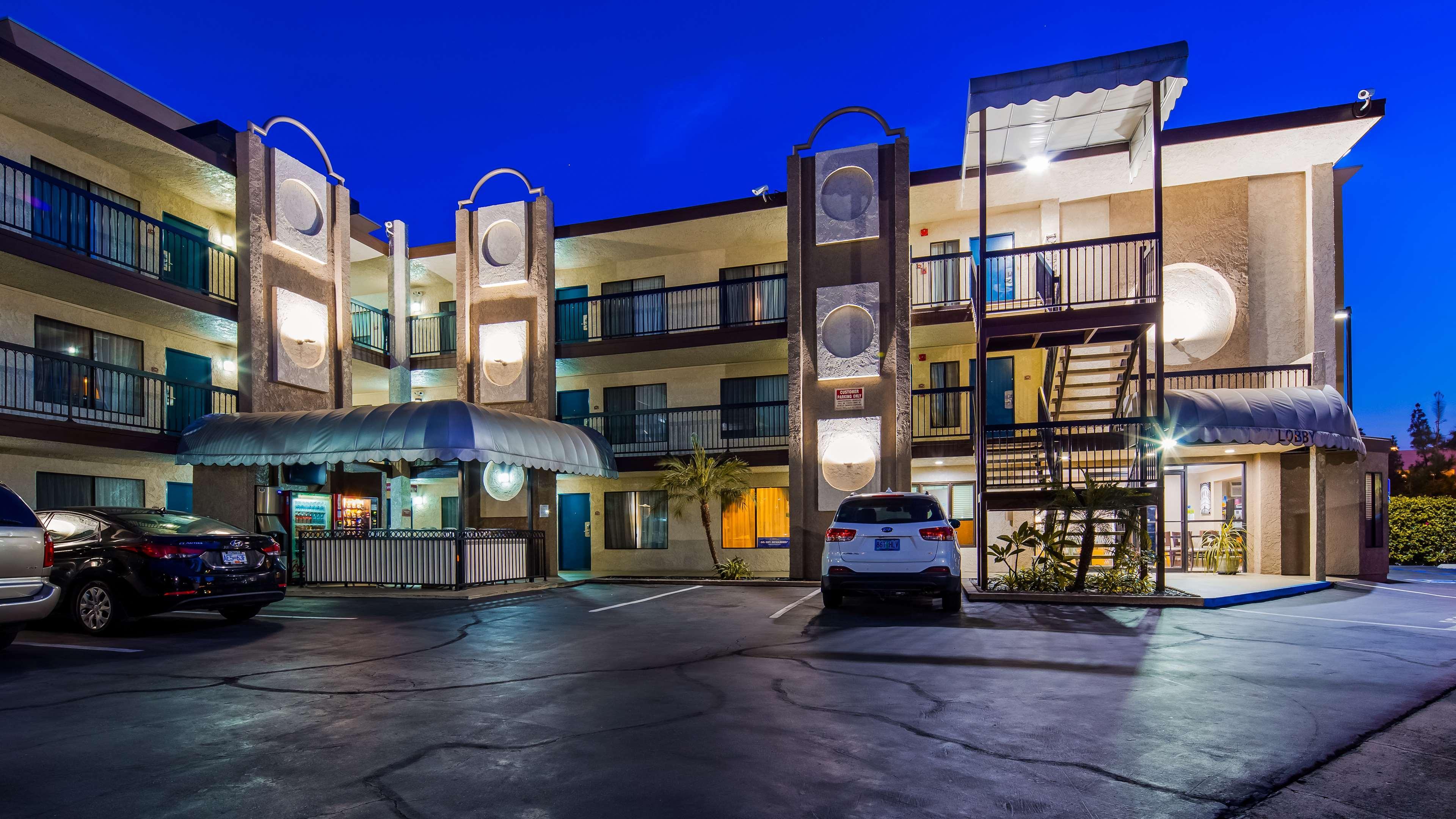 Best Western Courtesy Inn - Anaheim Park Hotel Exterior foto