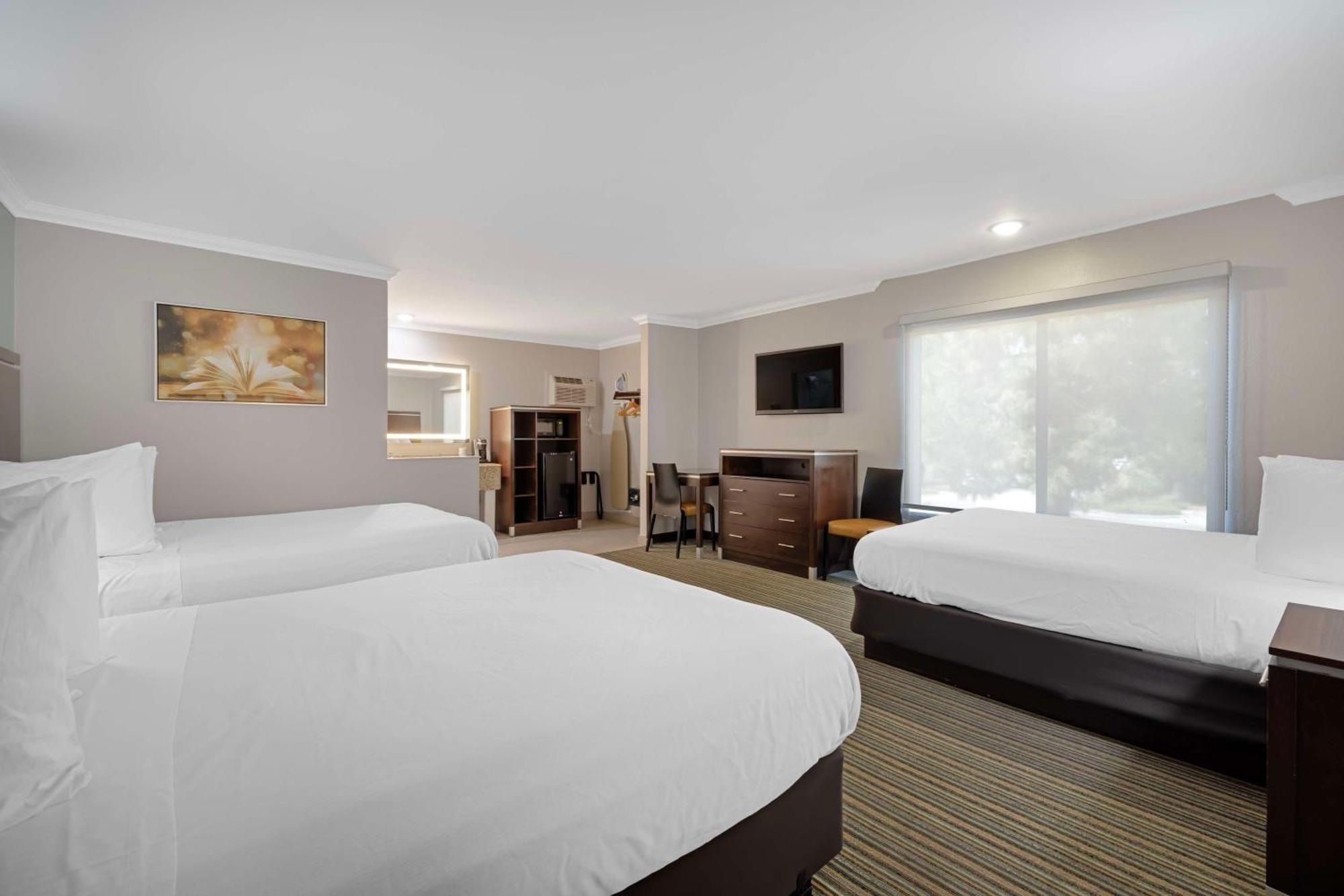 Best Western Courtesy Inn Hotel - Anaheim Resort At The Park Exterior foto