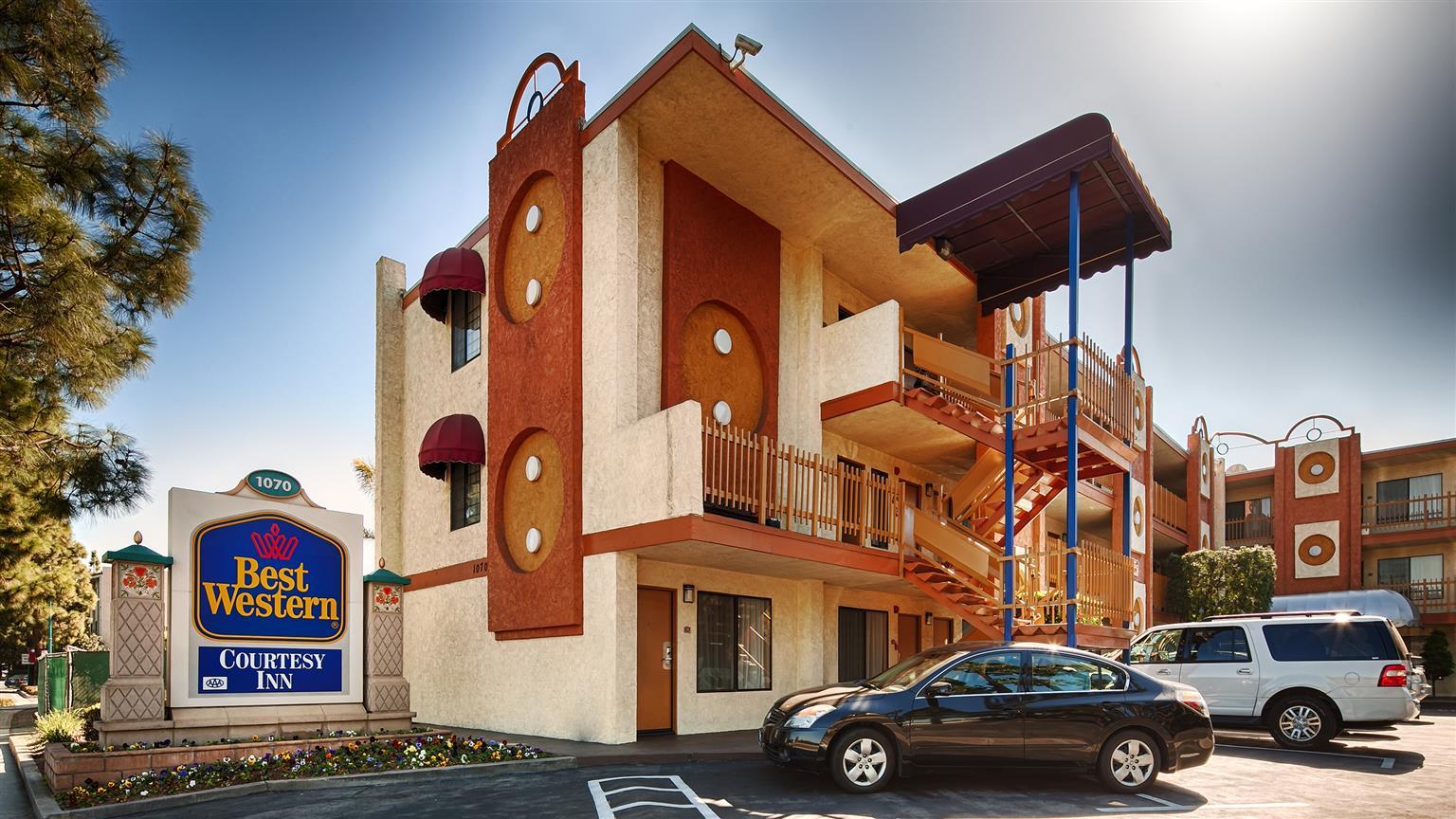 Best Western Courtesy Inn Hotel - Anaheim Resort At The Park Exterior foto